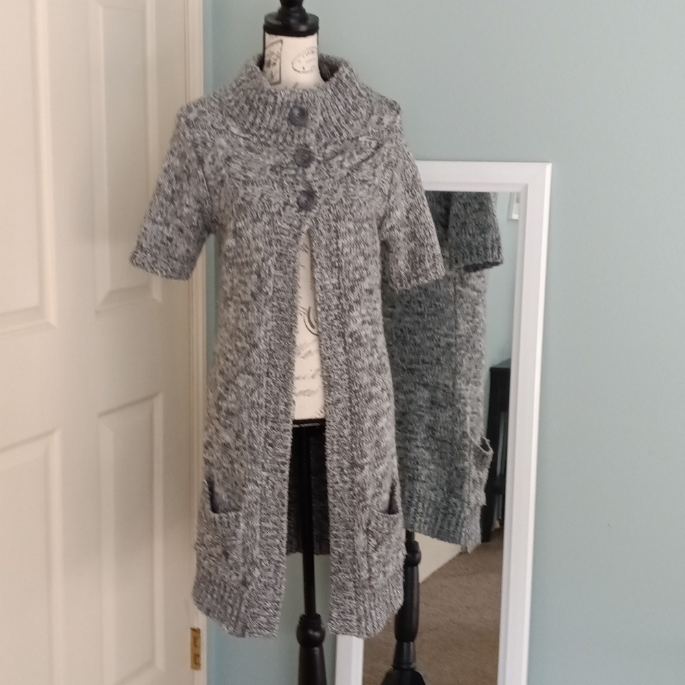 Geisha Long 0pen Cardigan Short Sleeves EUC 64% Wool Blend Gray Size M